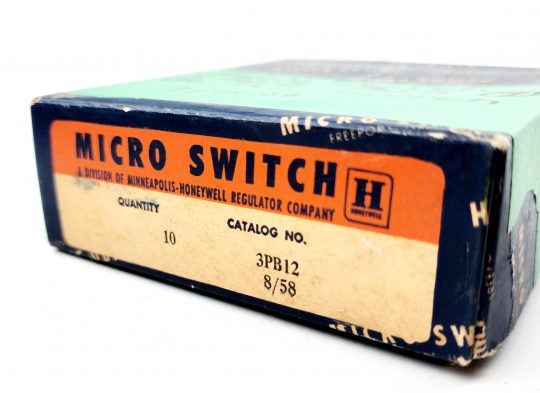 Micro Switch 3PB12 Push Button Switch