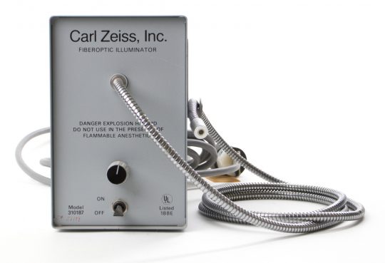 Carl Zeiss Fiber Optic Illuminator, Model 310187, 150W