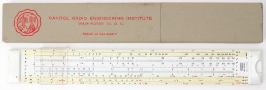 Aristo Scholar 0903LL / Capitol Radio Full Size Slide Rule w/Case